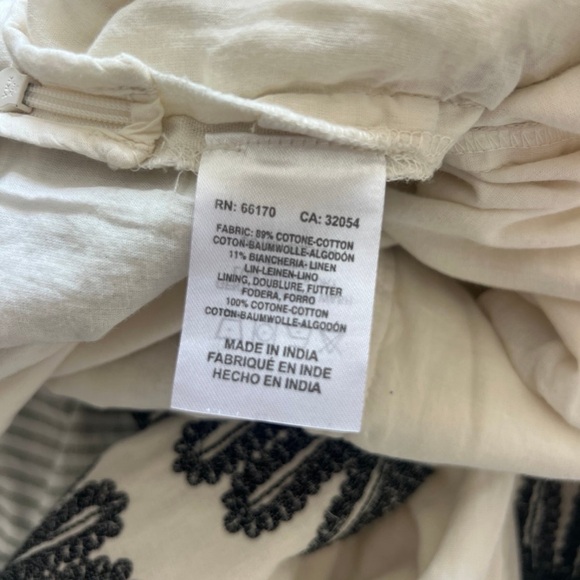 Anthropologie Embroidered Chic Cream and Black Floral Wide Leg Pants - Picture 9 of 12